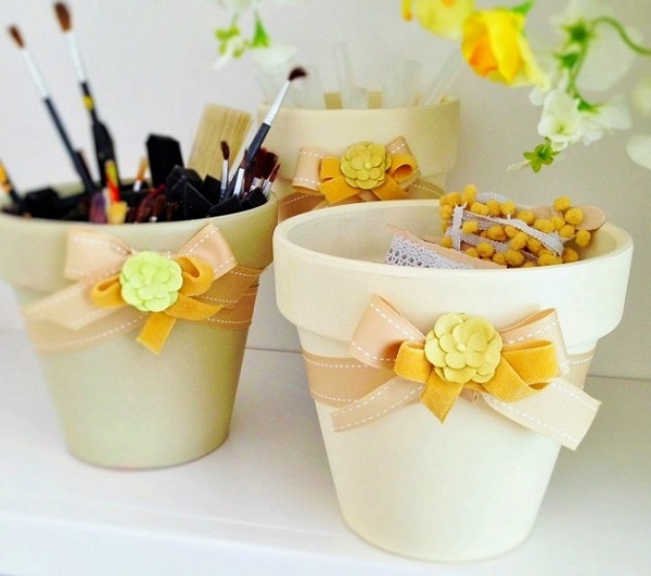 DIY Painted Clay Pots for Storage
